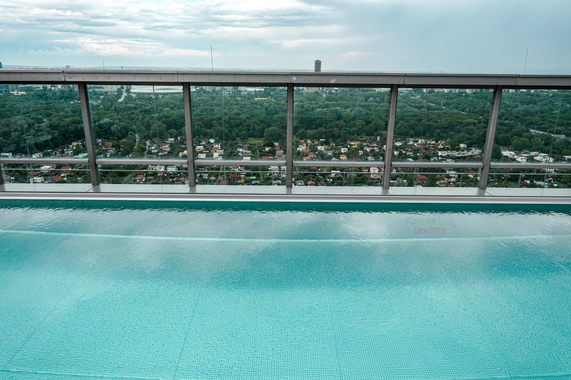 Triiiple 7Heaven - Amazing View On Top Floor With Rooftop Pool Viena Exterior foto